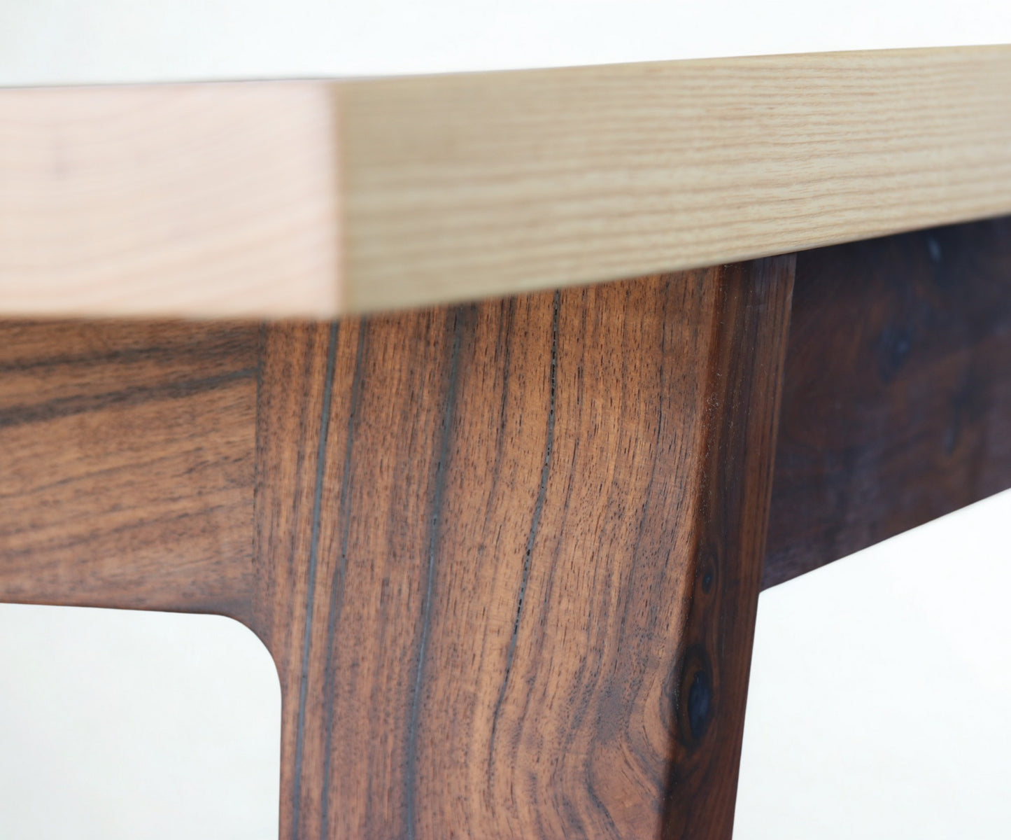 The Double Angle Desk