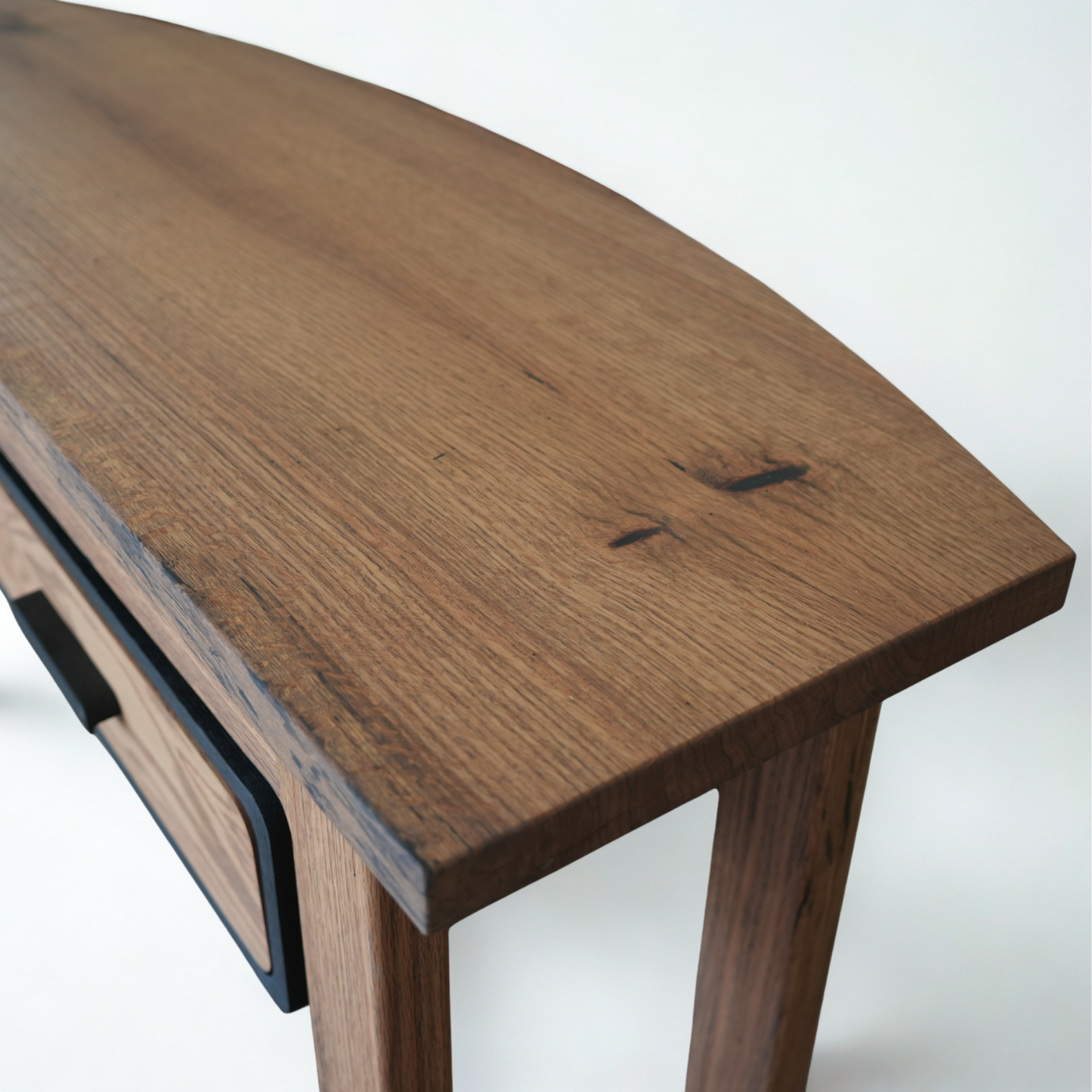 The Fleetwood Entry Table